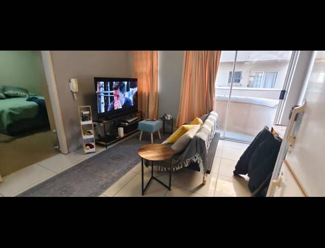 1 BEDROOM PROPERTY TO RENT IN DIE BULT